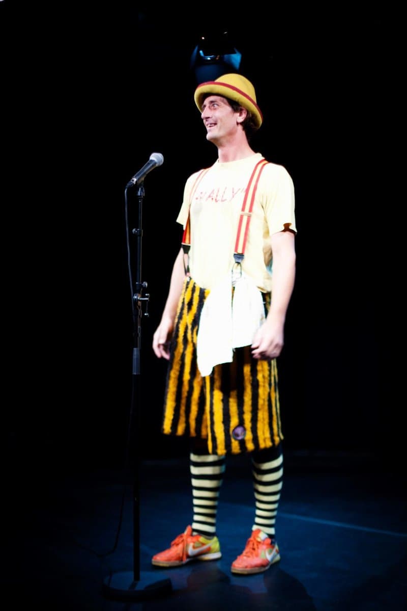 Wally Trúður, mynd 5