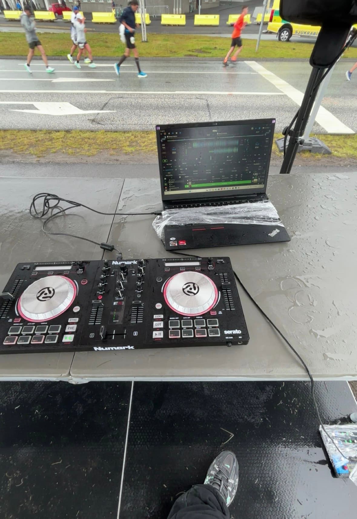 DJSTONEE, mynd 3